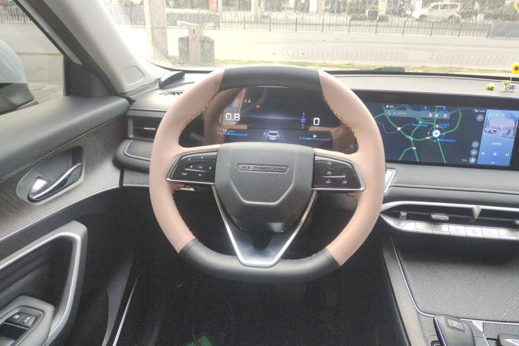 Used Venucia V 2022 260T Black Horse Edition – Top-Tier Choice Steering Wheel