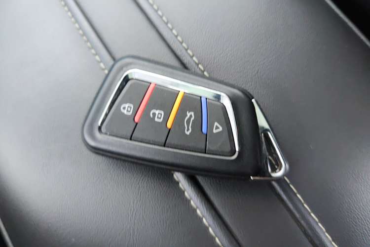 Used Venucia V 2022 260T Black Horse Edition · Idol Vehicle Key