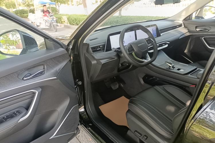 Used Venucia V 2023 260T Black Horse Edition Pro Driver Seat