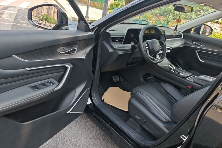 Used Venucia V 2023 260T Black Horse Edition Pro Driver Seat