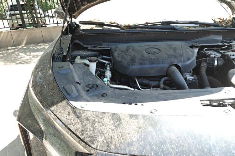 Used Venucia V 2023 260T Idol Edition Pro Engine Bay Right