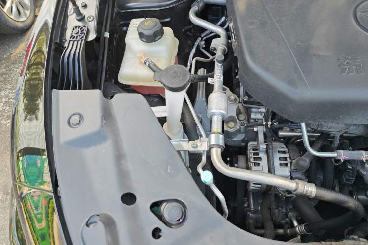 Used Venucia V 2023 260T Black Horse Edition Pro Engine Bay Right