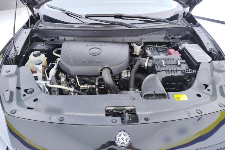 Used Venucia V 2023 260T Top-Tier Pro Edition Engine Bay