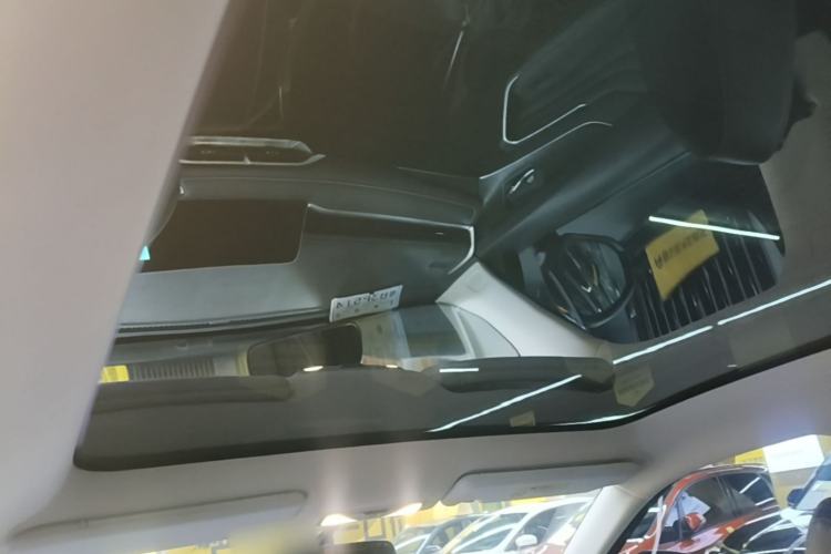 Used Venucia V 2023 260T Black Horse Edition Pro Headliner