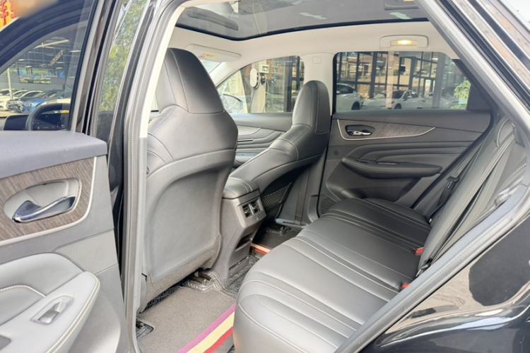 Used Venucia V 2023 260T Black Horse Edition Pro Interior 3