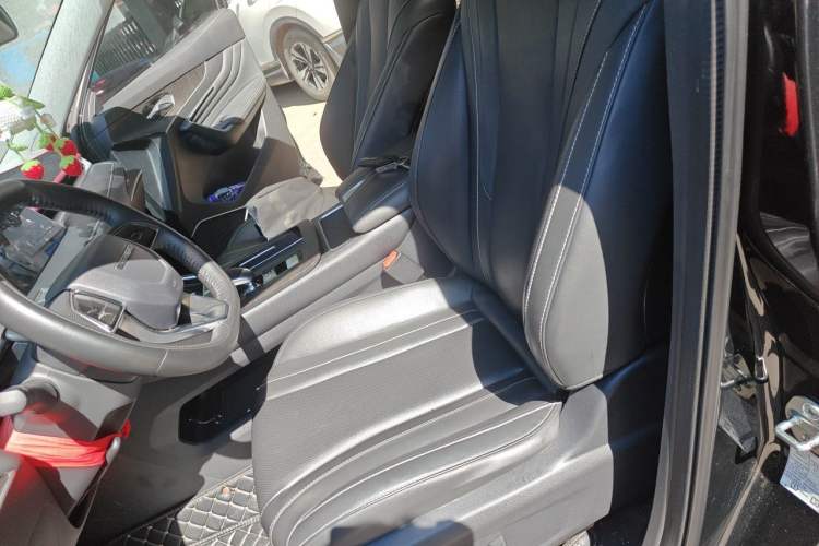 Used Venucia V 2023 260T Idol Edition Pro Left Front Seat