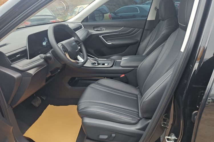 Used Venucia V 2023 260T Idol Edition Pro Left Front Seat