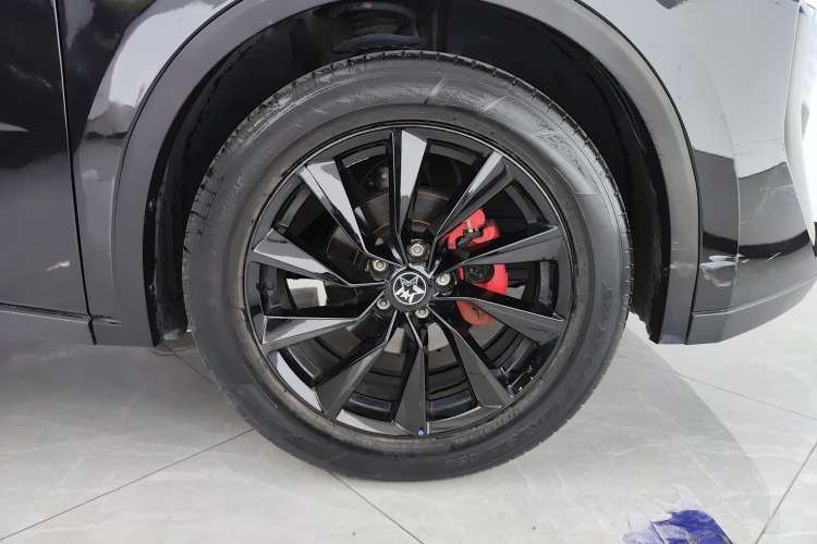 Used Venucia V 2023 260T Top-Tier Pro Edition Left Rear Wheel Hub