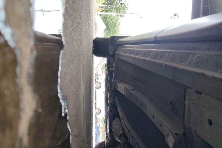 Used Venucia V 2023 260T Black Horse Edition Pro Left Side Sill