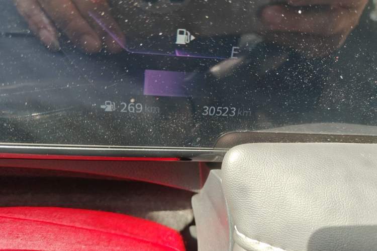 Used Venucia V 2023 260T Idol Edition Pro Odometer Close Up