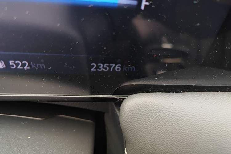 Used Venucia V 2023 260T Idol Edition Pro Odometer Close Up