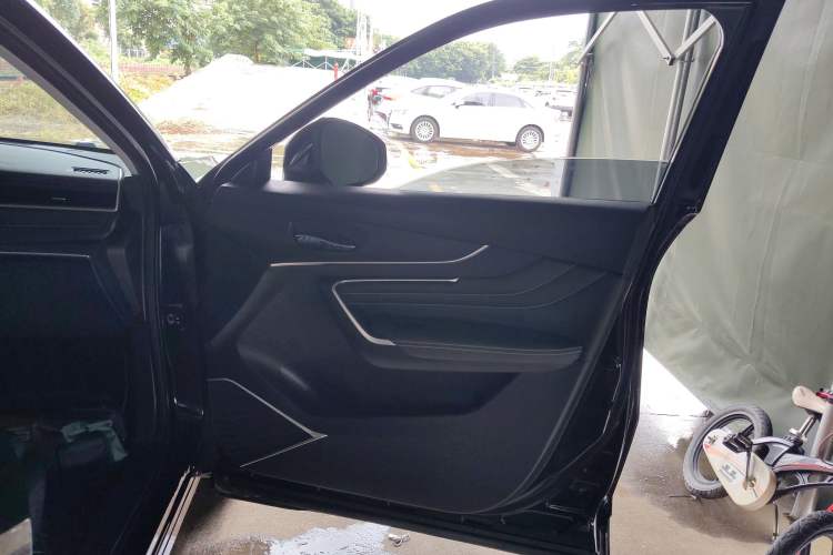 Used Venucia V 2023 260T Black Horse Edition Pro Right Front Door Interior