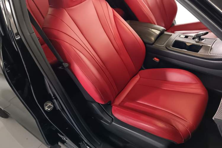 Used Venucia V 2023 260T Black Horse Edition Pro Right Front Seat