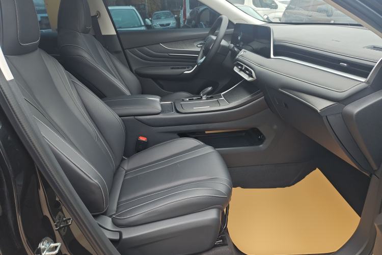 Used Venucia V 2023 260T Idol Edition Pro Right Front Seat