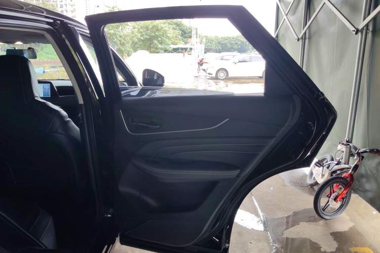 Used Venucia V 2023 260T Black Horse Edition Pro Right Rear Door Interior