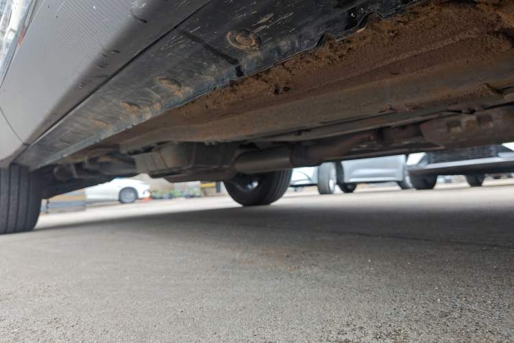 Used Venucia V 2023 260T Idol Edition Pro Right Side Sill