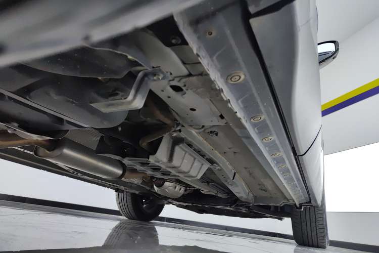 Used Venucia V 2023 260T Top-Tier Pro Edition Right Side Sill