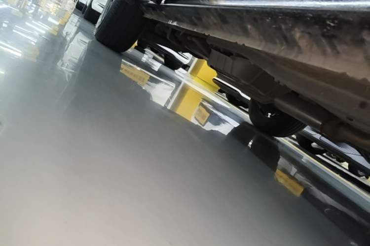Used Venucia V 2023 260T Black Horse Edition Pro Right Side Sill