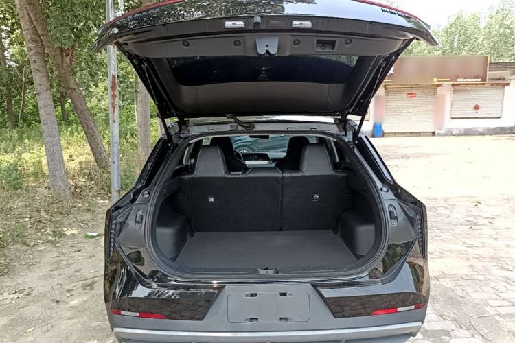 Used Venucia V 2023 260T Black Horse Edition Pro Trunk