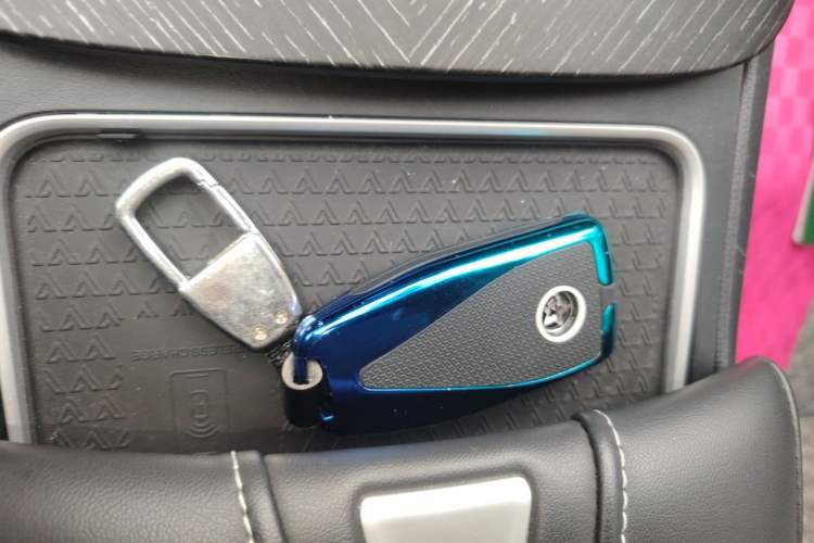 Used Venucia V 2023 260T Top-Tier Pro Edition Vehicle Key