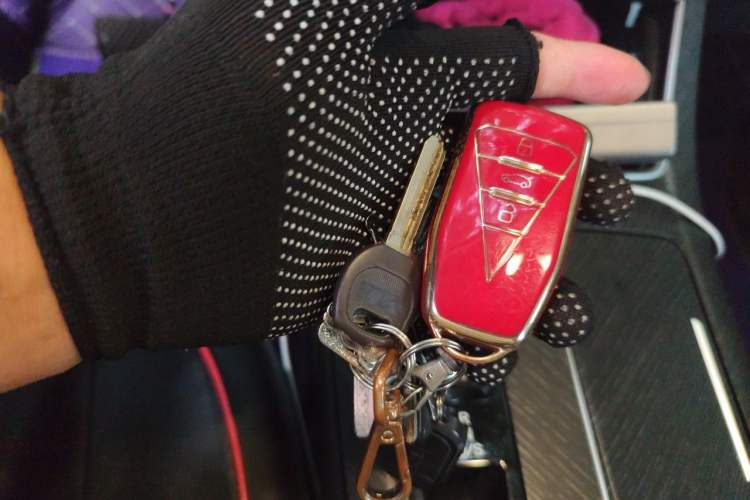 Used Venucia V 2023 260T Black Horse Edition Pro Vehicle Key