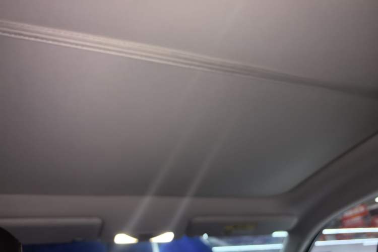 Used Venucia V 2023 260T Idol Edition Pro Headliner
