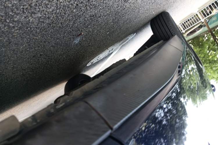 Used Venucia V 2023 260T Idol Edition Pro Right Side Sill