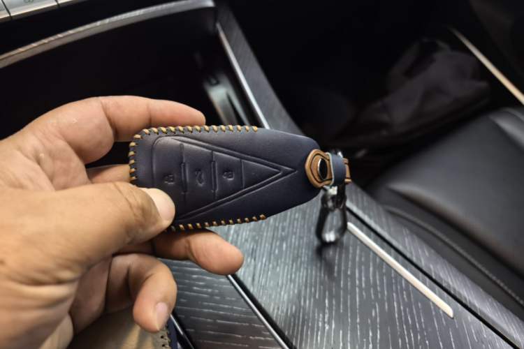 Used Venucia V 2023 260T Idol Edition Pro Vehicle Key