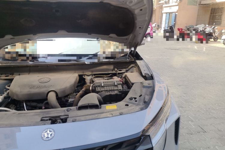 Used Venucia V 2023 260T Idol Edition Pro Engine Bay Left