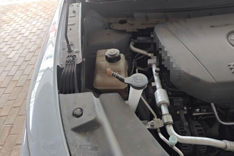 Used Venucia V 2023 260T Idol Edition Pro Engine Bay Right