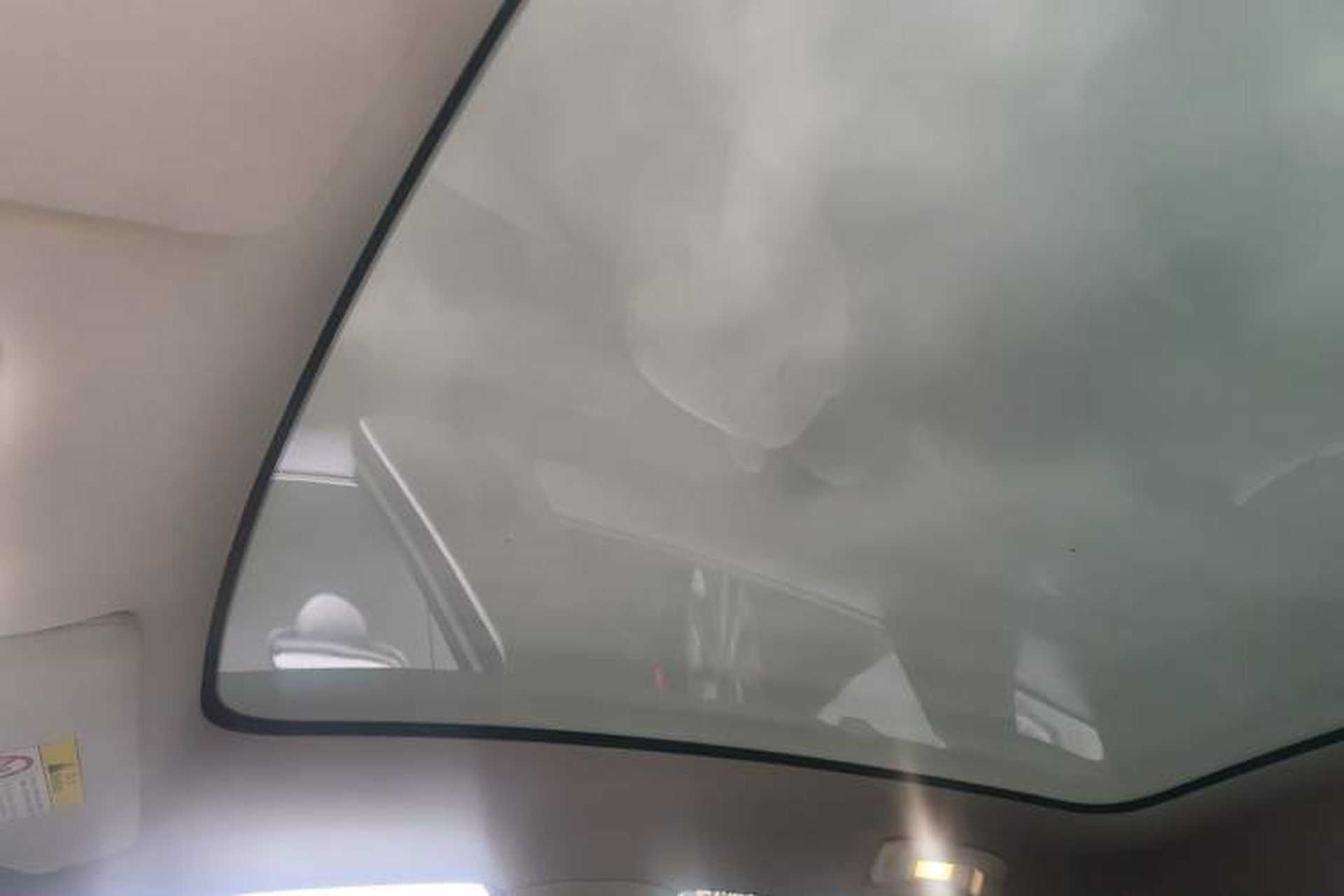 Used Venucia V 2023 260T Idol Edition Pro Headliner