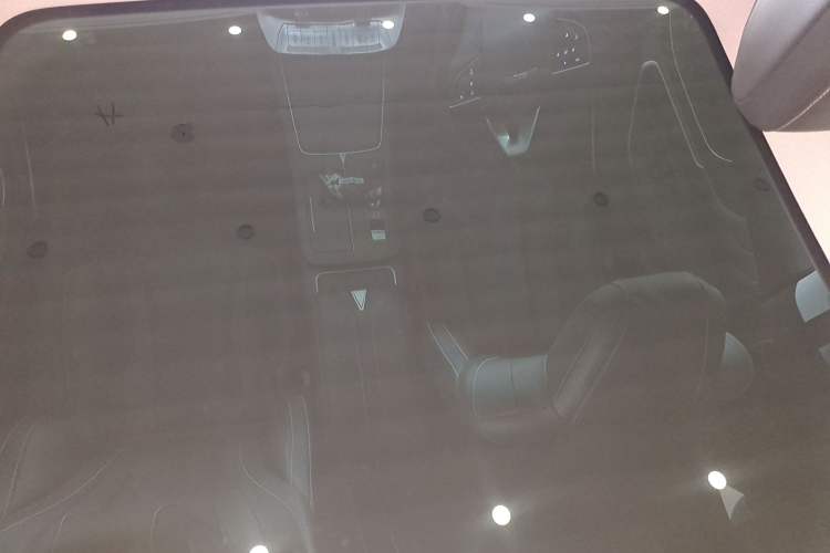 Used Venucia V 2023 260T Idol Edition Pro Headliner