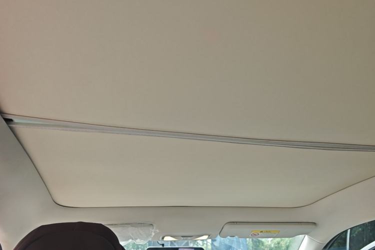 Used Venucia V 2023 260T Idol Edition Pro Headliner
