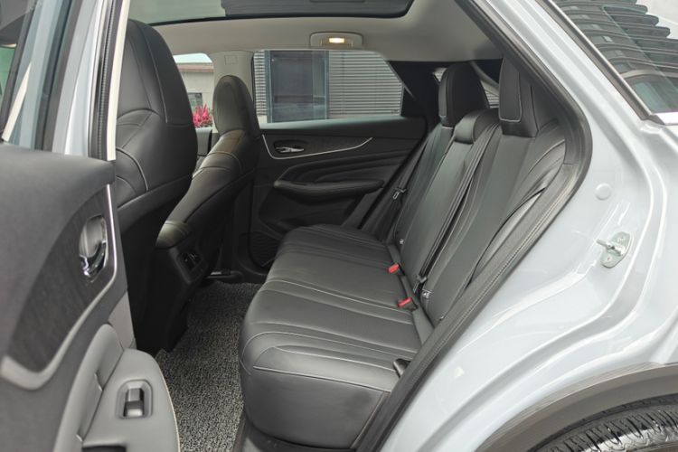 Used Venucia V 2023 260T Idol Edition Pro Interior 4
