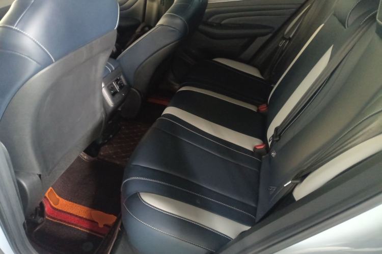Used Venucia V 2023 260T Idol Edition Pro Interior 4