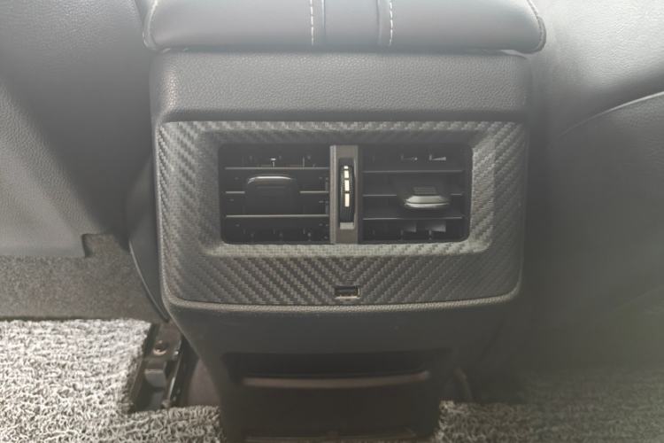 Used Venucia V 2023 260T Idol Edition Pro Interior 8
