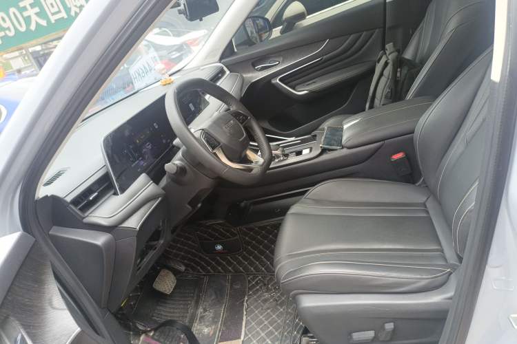 Used Venucia V 2023 260T Idol Edition Pro Left Front Seat