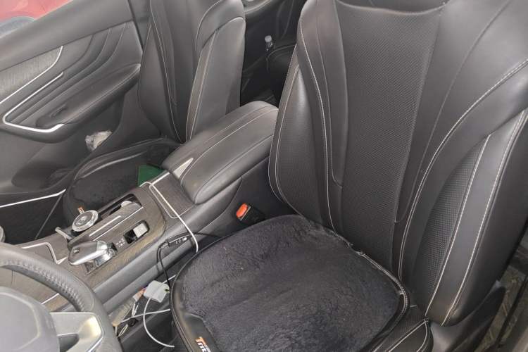 Used Venucia V 2023 260T Idol Edition Pro Left Front Seat