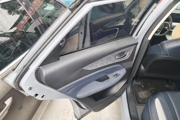 Used Venucia V 2023 260T Idol Edition Pro Left Rear Door Interior