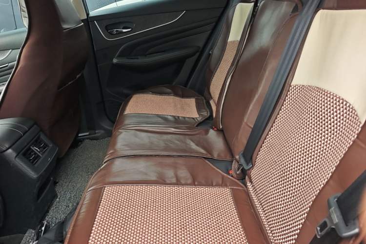 Used Venucia V 2023 260T Idol Edition Pro Left Rear Seat