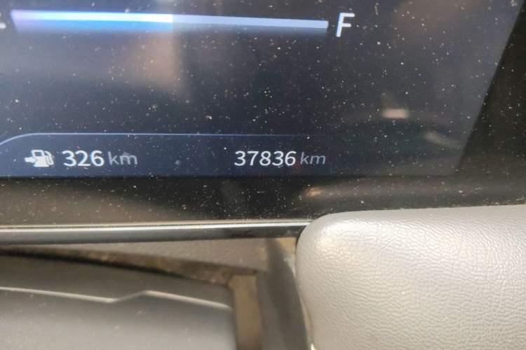 Used Venucia V 2023 260T Idol Edition Pro Odometer Close Up