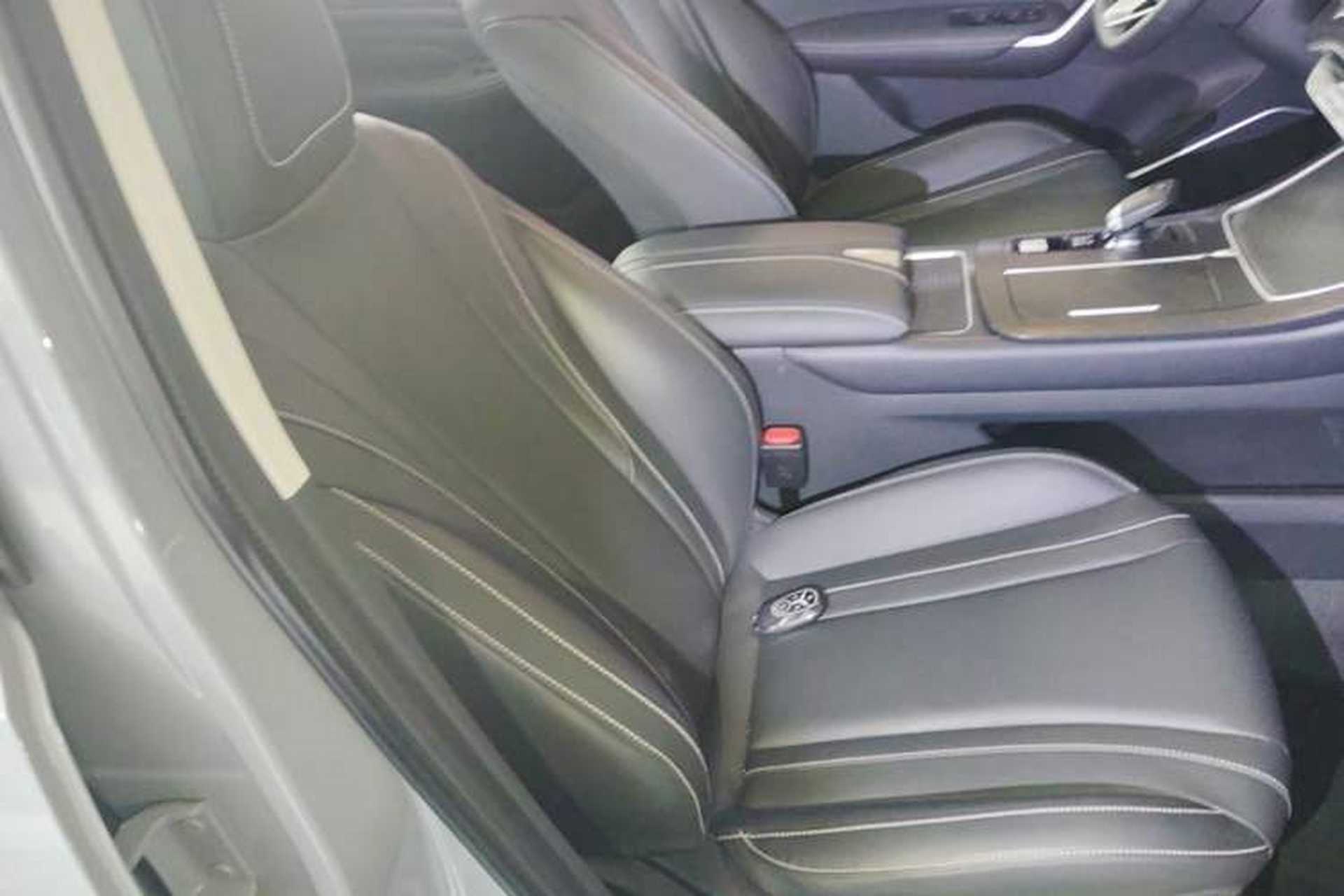 Used Venucia V 2023 260T Idol Edition Pro Right Front Seat