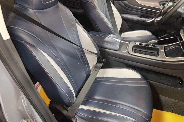 Used Venucia V 2023 260T Idol Edition Pro Right Front Seat