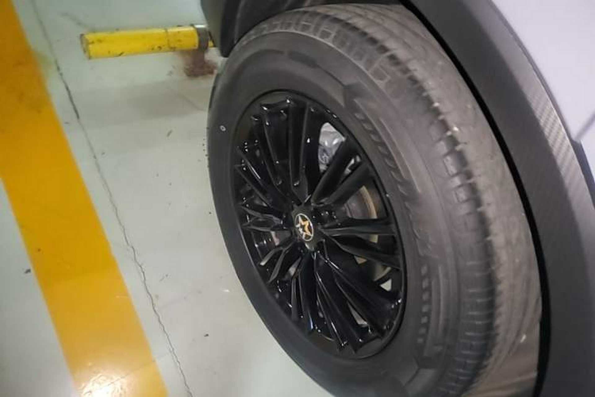 Used Venucia V 2023 260T Idol Edition Pro Right Rear Wheel Hub
