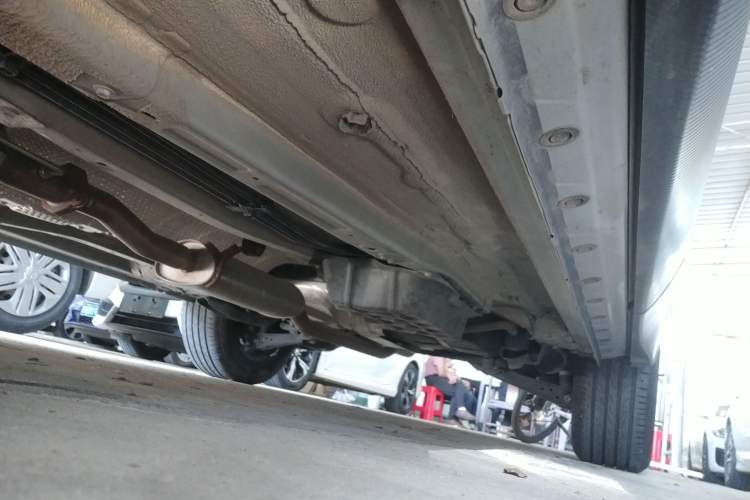 Used Venucia V 2023 260T Idol Edition Pro Right Side Sill