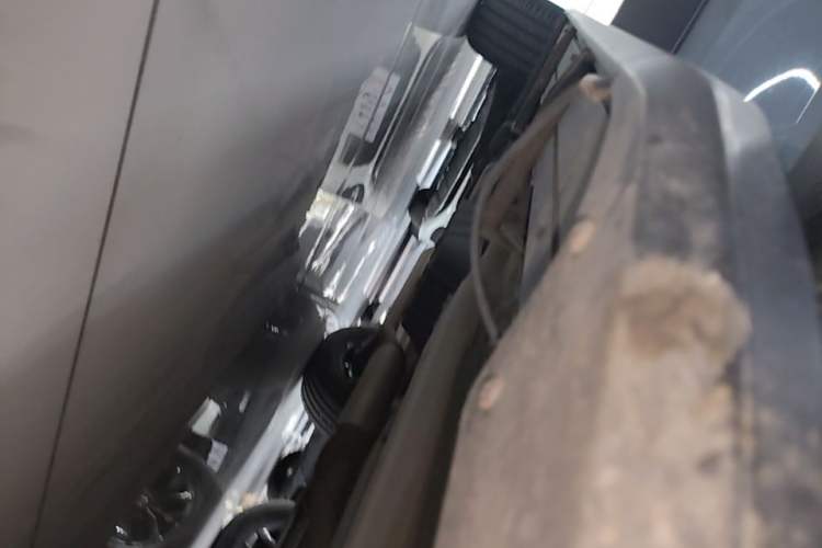 Used Venucia V 2023 260T Idol Edition Pro Right Side Sill