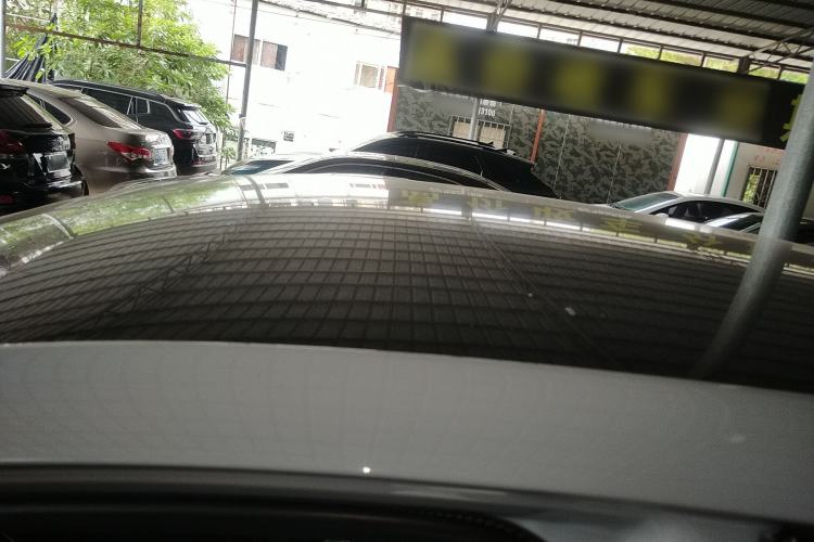 Used Venucia V 2023 260T Idol Edition Pro Roof