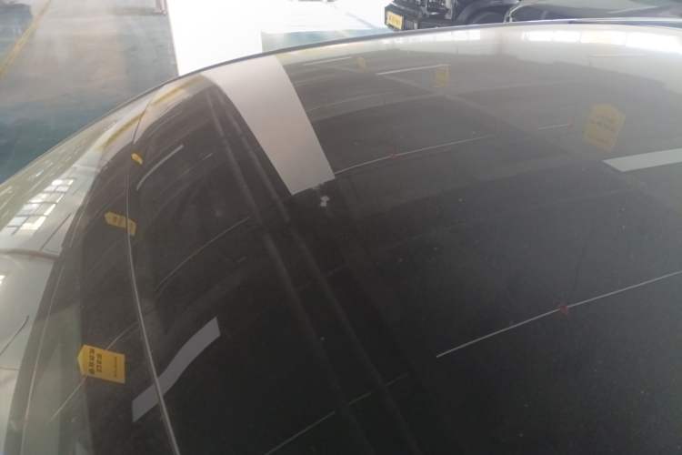 Used Venucia V 2023 260T Idol Edition Pro Roof