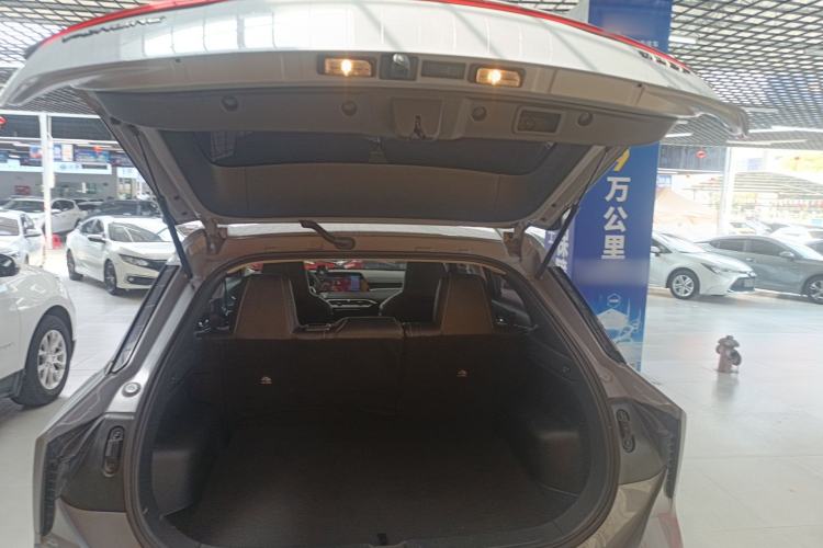 Used Venucia V 2023 260T Idol Edition Pro Trunk
