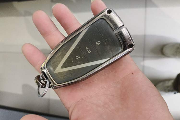 Used Venucia V 2023 260T Idol Edition Pro Vehicle Key